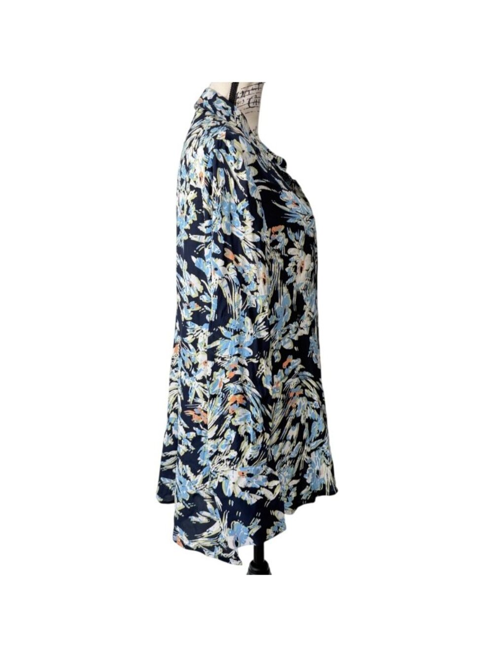 Reiss Womens Size 10 Laura Floral Print Shirt Navy Button-Up Long Sleeves USA - Picture 3 of 8